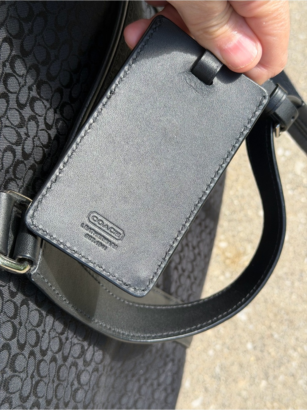 Coach Black Signature Canvas Tote with Leather Straps and Luggage Tag 22Wx14Hx6D - Picture 3 of 7